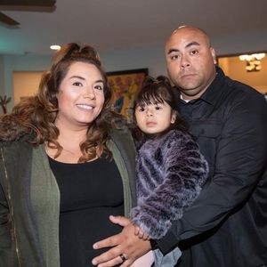 Meet your Posher, Yizza